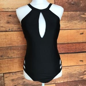 Xhilaration one piece swim suit s/m/l NWT!